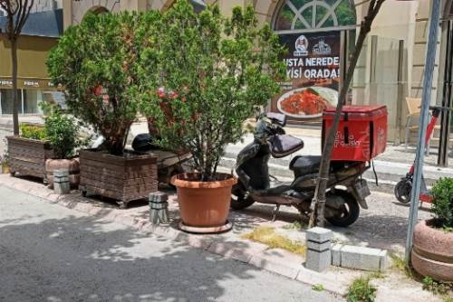 Eskişehir’de kaldırım işgali sürüyor 