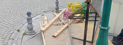 Eskişehir’de kaldırım işgali vatandaşa pes dedirtti