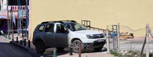 Eskişehir’de kaldırım işgali vatandaşları isyan ettirdi!