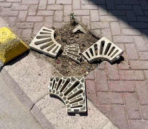 Eskişehir'de kaldırım tahribatı risk saçıyor