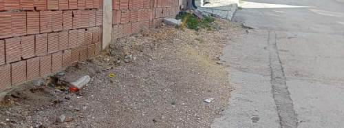 Eskişehir'de kaldırım yerine moloz yığını!