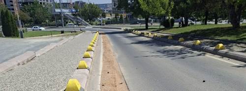 Eskişehir'de kaldırımlardaki eksik dubalar dikkat çekti