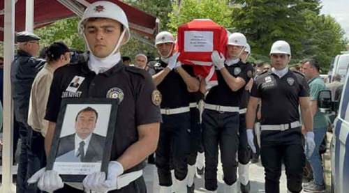 Eskişehir’de kalp krizine yenik düşen polis memuruna son veda
