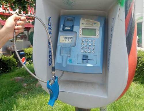 Eskişehir'de kamu malına zarar: Ankesörlü telefon tahrip edildi