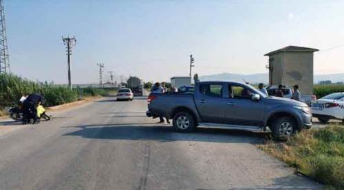 Eskişehir'de kamyonete arkadan çarpan motosiklette...