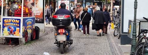 Eskişehir’de kapalı alanlarda motosiklet kullanımı yayaları tehlikeye atıyor