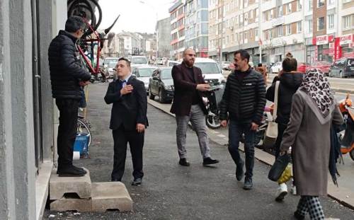 Eskişehir'de kapı kapı gezmeye başladı!