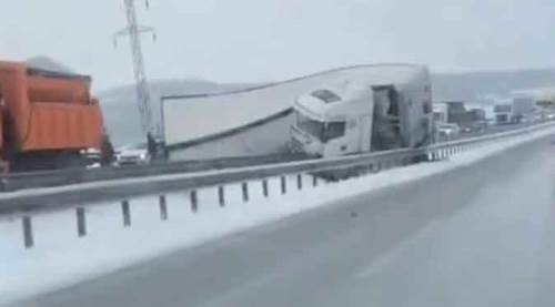 Eskişehir'de kar ile birlikte kazalar da geldi