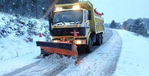 Eskişehir'de kar ve buz mesaisi: Büyükşehir uyardı!