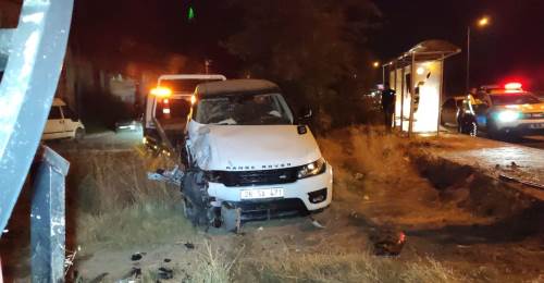 Eskişehir'de kaza: Sürücü kaçtı, yolcu yaşam savaşı veriyor!