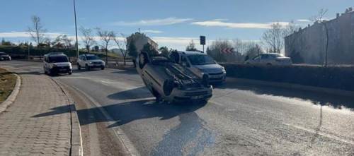 Eskişehir'de kaza: Trafiğin ortasında böyle kaldı!