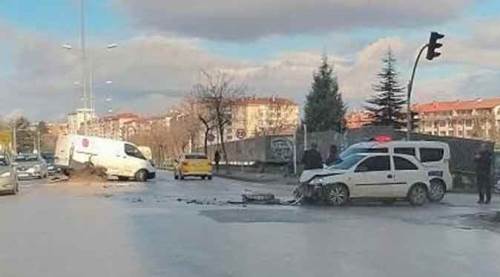 Eskişehir'de kaza ucuz atlatıldı