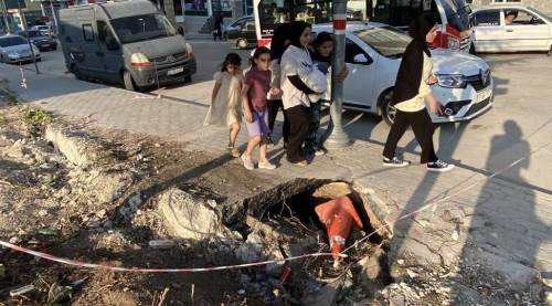 Eskişehir’de kazaya davetiye çıkaran görüntü: Her an biri düşebilir...