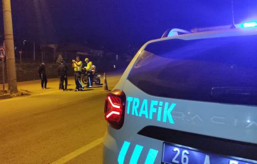 Eskişehir'de kazaya neden olan dönüş! Hastanelik oldu