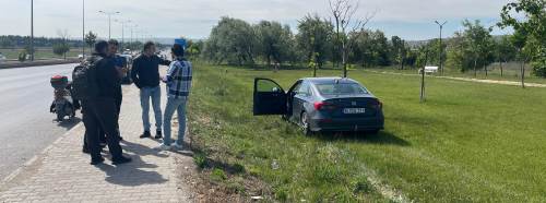 Eskişehir'de kazazedenin başında insanlık dersi verdi!