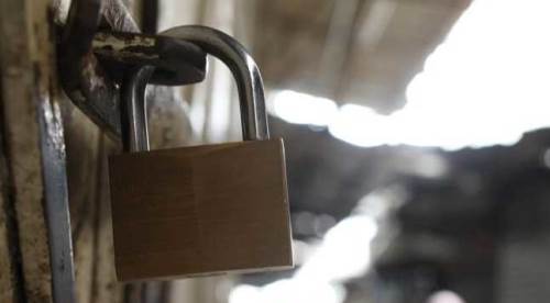 Eskişehir'de kepenk kapatıyorlar: "Tuvalet bile 10 lira"