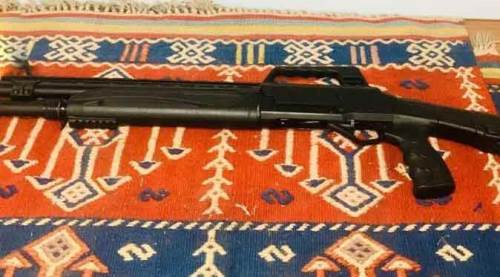 Eskişehir'de kilimin içinden çıkan polisi hayrete düşürdü!
