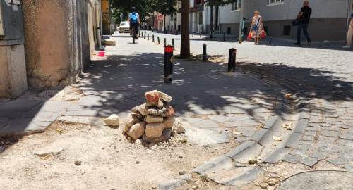 Eskişehir'de kırılan dubalara çözüm vatandaştan geldi