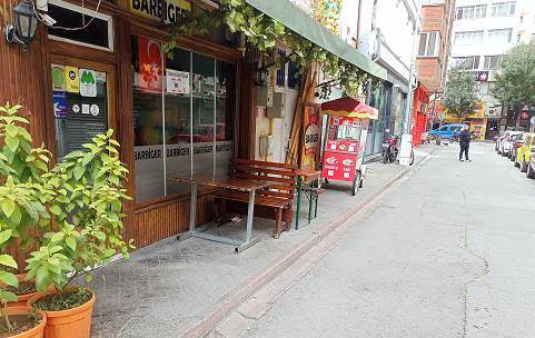  Eskişehir'de Kırım Caddesi'ndeki işgaller tepki çekiyor