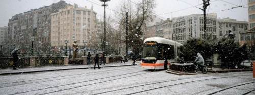 Eskişehir'de kışa rağmen satışları sürüyor!