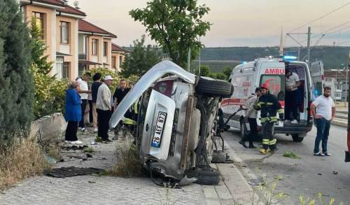 Eskişehir’de kontrolden çıkan otomobil hurdaya döndü: 1 yaralı