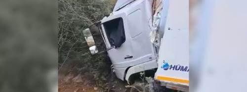 Eskişehir'de kontrolden çıkan tır kaza yaptı!