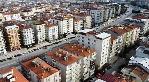 Eskişehir’de konut satışları yerinde sayıyor, şehir yenilenmeli