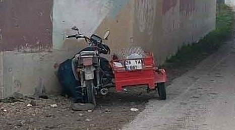 Eskişehir'de korkunç ölüm: Motosikletiyle...