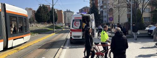 Eskişehir'de korkutan tramvay kazasında 1 kişi yaralandı