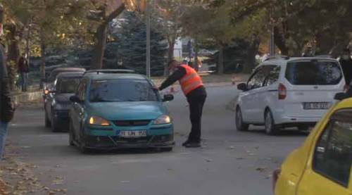 Eskişehir'de kornası ile insanları çıldırttı!
