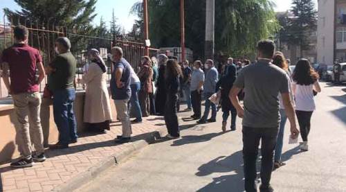 Eskişehir'de koronavirüse davet çıkaran görüntüler!