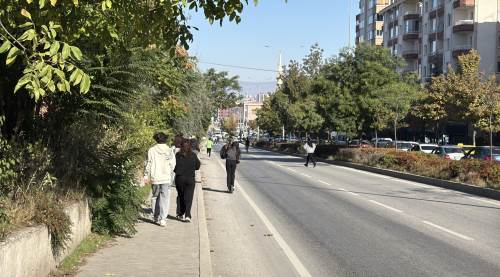 Eskişehir’de KPSS telaşı! Trafik kilitlenince araçlarını bırakıp koştular