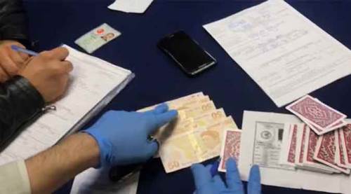 Eskişehir'de kumar baskını: 17 kişi, 53 bin lira...