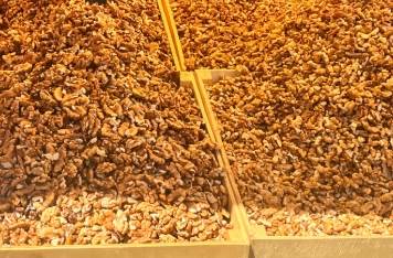 Eskişehir’de kuruyemiş fiyatları el yakıyor