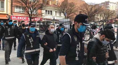 Eskişehir'de kurye kılığında kaçakçılık!..