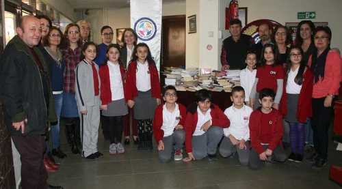 ESKİŞEHİR'DE KÜTÜPHANE KURUYORUZ' İLK DESTEK