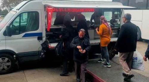 Eskişehir'de lokma dağıttılar