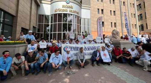 Eskişehir'de maaş eylemi