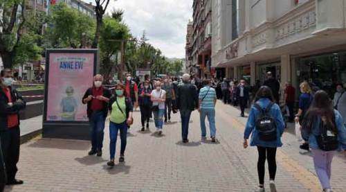 Eskişehir'de marketlerdeki fiyatlar isyan ettirdi: Alamıyoruz!
