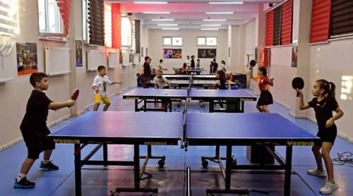 Eskişehir’de masa tenisi eğitimleri yoğun ilgi görüyor