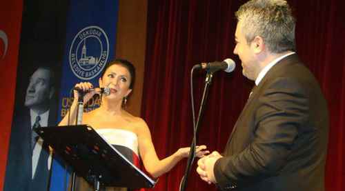 Eskişehir'de Melihat Gülses konseri