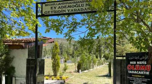 Eskişehir'de mezarlığın kapısını çaldılar!