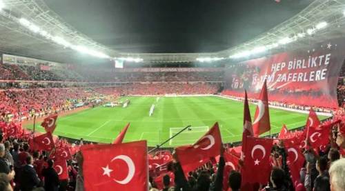 Eskişehir'de milli maçı nerede izleyelim? İşte o anket...