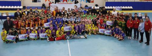 Eskişehir’de minik futsalcılar sahayı coşkuyla doldurdu