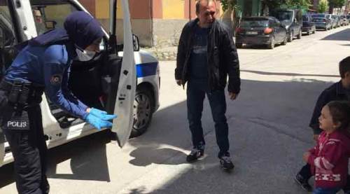 Eskişehir'de minik kız önce ağladı, sonrasında...
