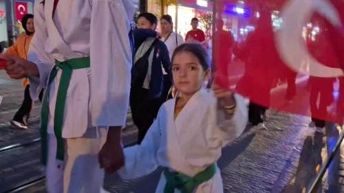Eskişehir’de minik sporculardan 15 Temmuz’a vefa koşusu