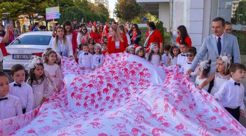 Eskişehir'de miniklerin 100. yıl coşkusu	