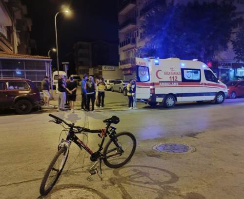 Eskişehir'de motokurye ile bisiklet çarpıştı!