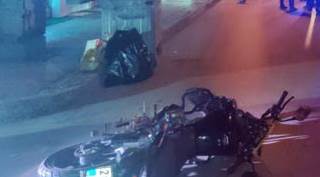 Eskişehir'de motosiklet kazası: Metrelerce sürüklendi