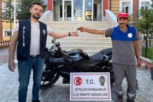 Eskişehir'de motosikleti çalınan kişiye polis iyi haberi verdi!